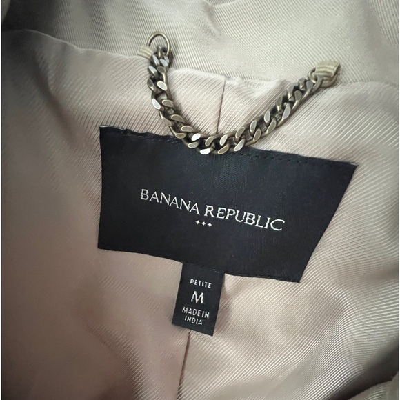 Classic look Banana Republic trench coat Size MPetite - Picture 4 of 11